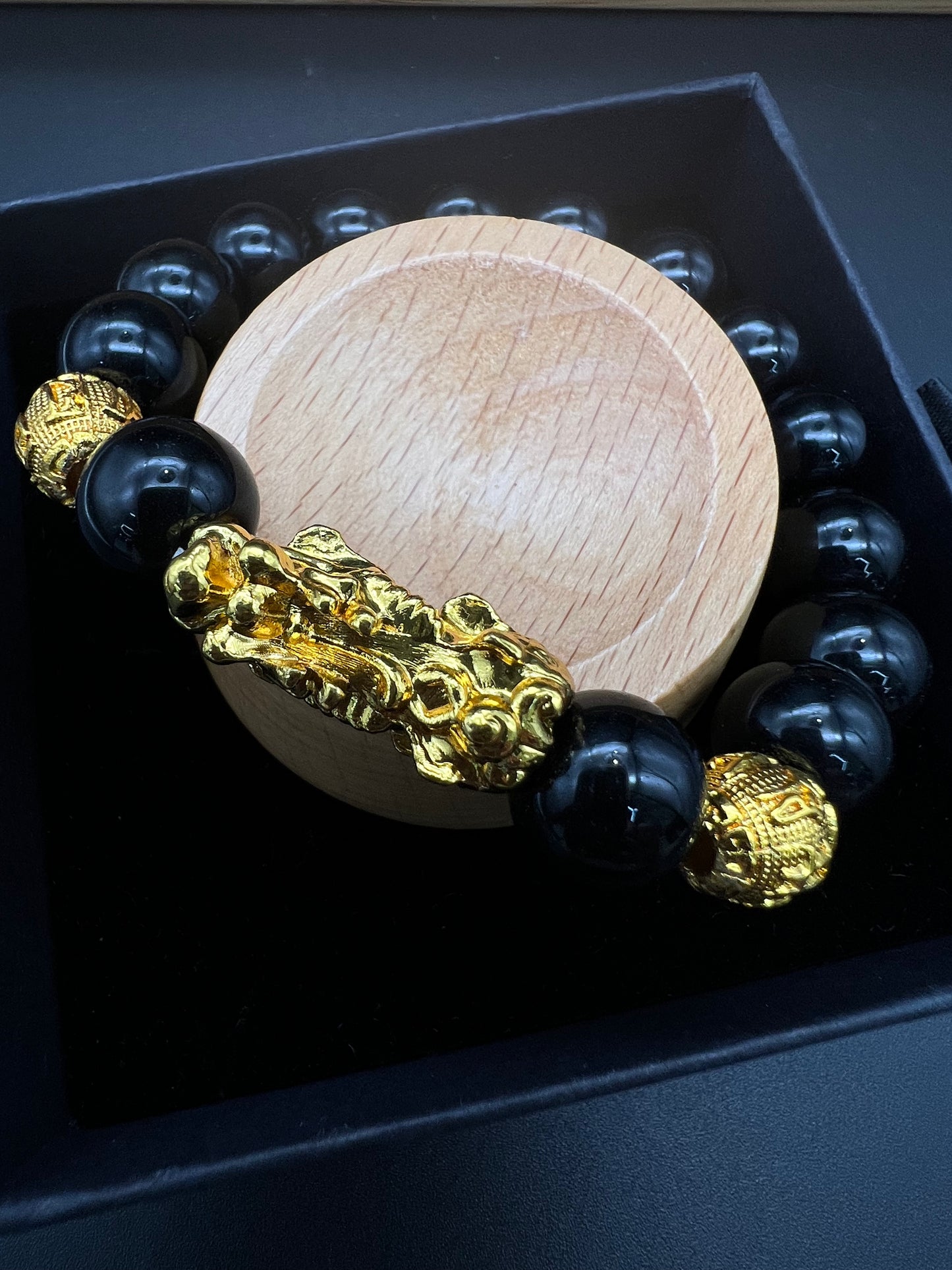 Feng Shui Lucky Prayer Beads Bracelet – Gold Pixiu Wealth & Good Luck Changing Bracelet for Men & Women | KwangYin