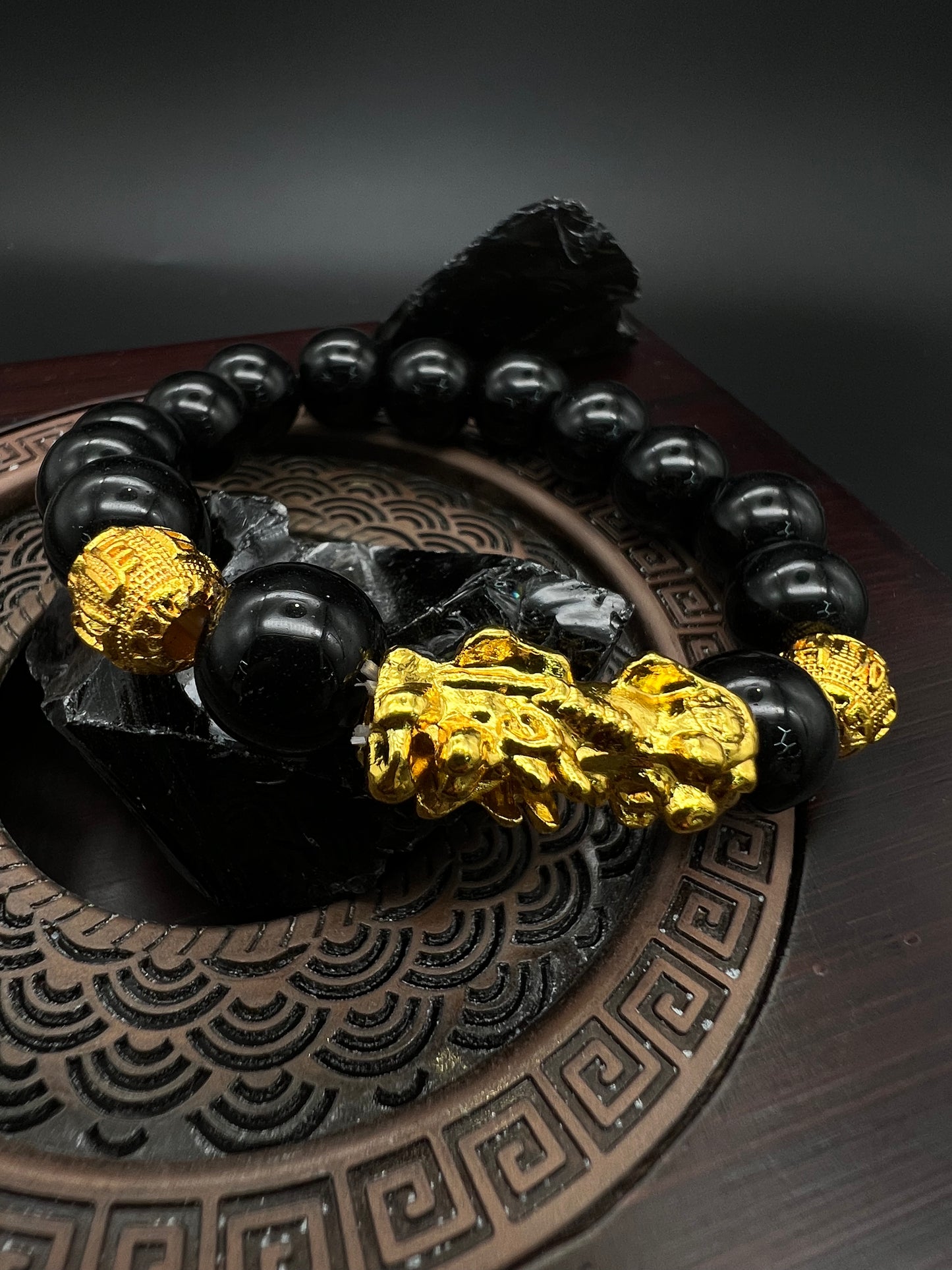 Feng Shui Lucky Prayer Beads Bracelet – Gold Pixiu Wealth & Good Luck Changing Bracelet for Men & Women | KwangYin