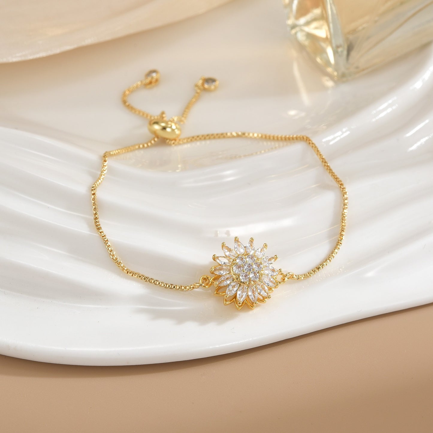 Trendy Spinning Sunflower Zircon Bracelet – Stainless Steel Crystal Jewelry for Women | KwangYin